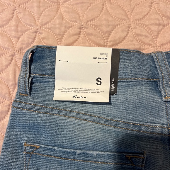 KanCan High Rise Jean Short - Picture 3 of 3